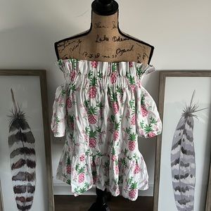 Hello Dobson pineapple 🍍 top